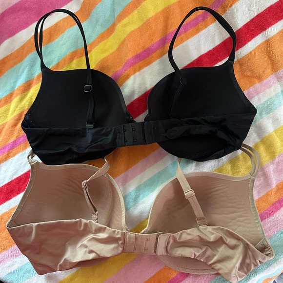 2 Victoria Secret Bras 36D - Picture 2 of 4